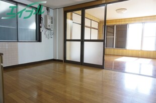 松屋テナントの物件内観写真